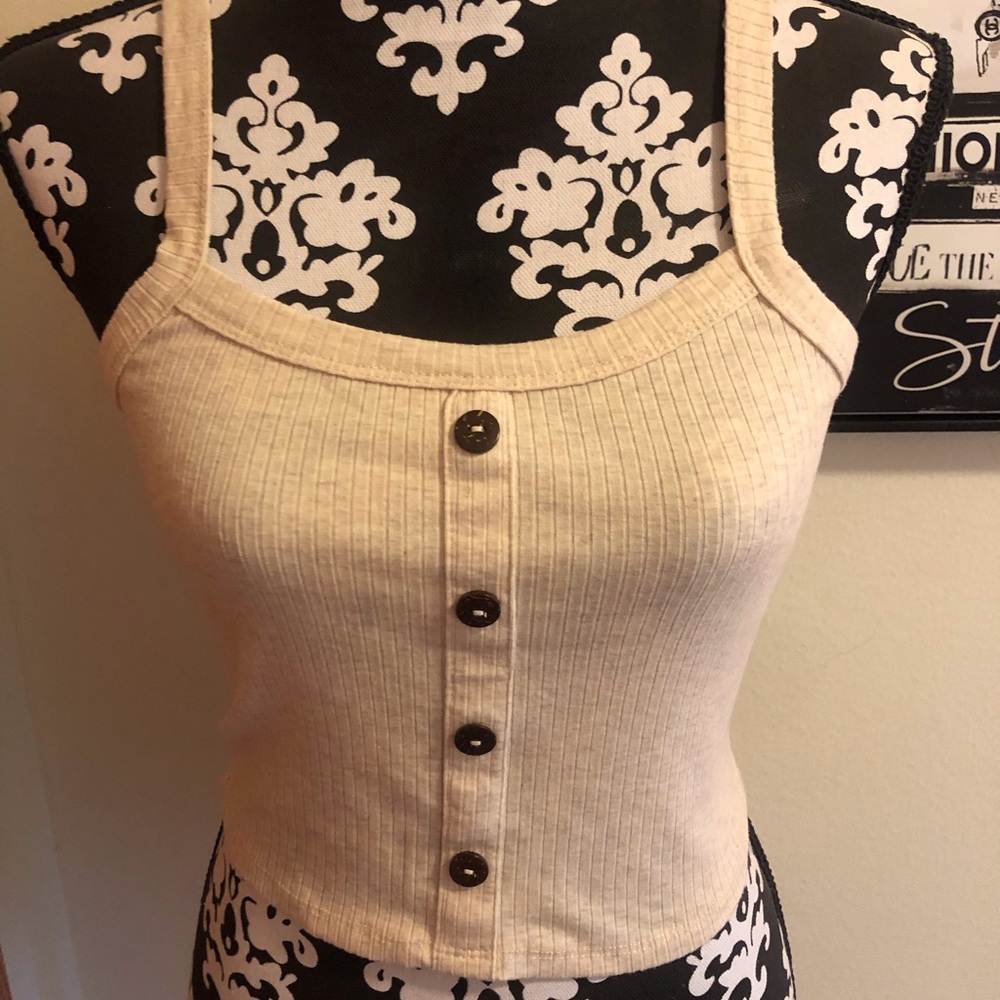 Button Down Ribbed Tank - Picture 3 of 3